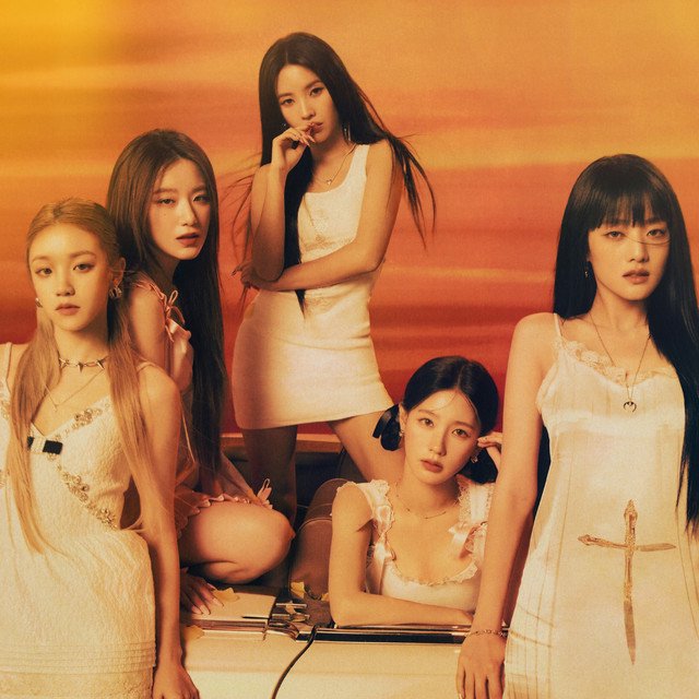 Cover of HEAT