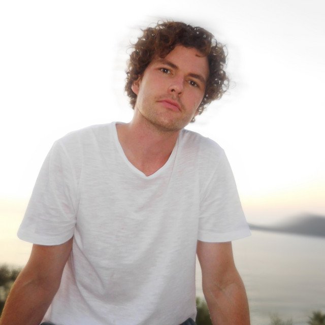 Photo of Vance Joy